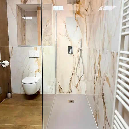 Casa Del Girasole 公寓 *